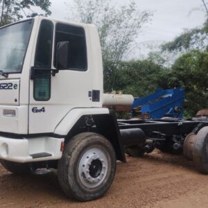 CAMINHÃO FORD 2622 6X4 NO CHASSI ANO 2006