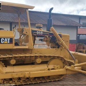 Trator de Esteira Caterpillar D5B