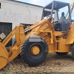 Pá Carregadeira Case W20B