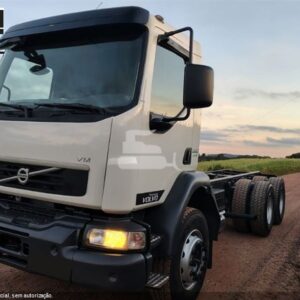 Caminhão Volvo VM 330 6x4 2p (Diesel) (E5)