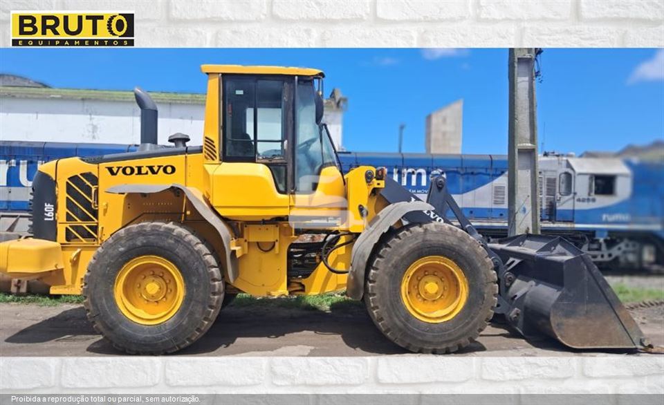Pá Carregadeira Volvo L60F