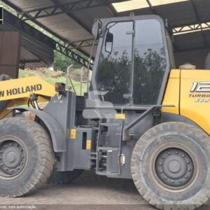 Pá Carregadeira New Holland 12D