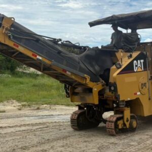FRESADORA CATERPILLAR PM102 ANO 2007