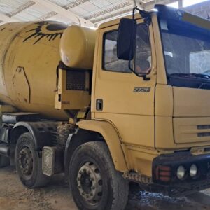 Caminhão Mercedes Benz 2726 6x4 ano 2010 Betoneira