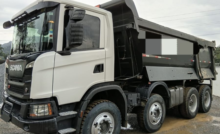 Caminhão Scania G500 8x4 ano 2020 Caçamba Hardox