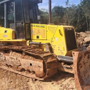 TRATOR DE ESTEIRA NEW HOLLAND D130 ANO 2007 COM RIPPER