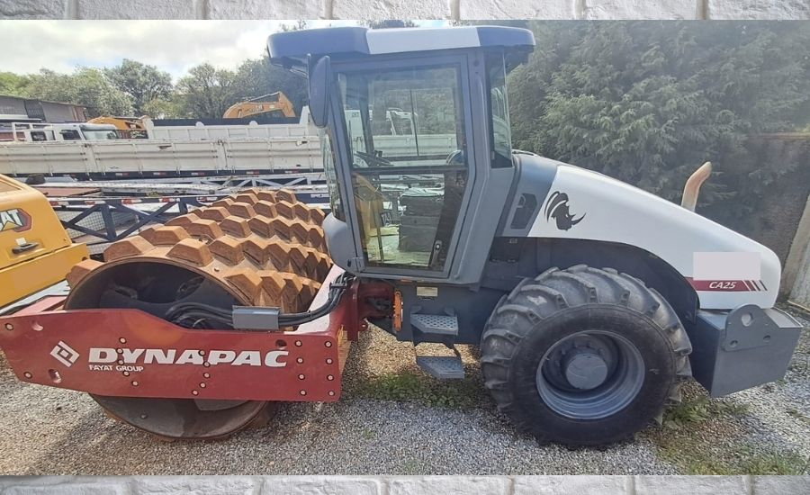 Rolo Compactador Dynapac CA25 ano 2023 Kit Capa